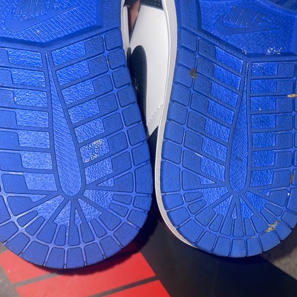 Nike Air Jordan 1 High ‘Royal Toe’ - Picture 8 of 10